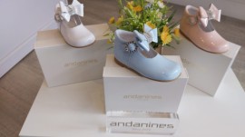 Andanines high back diamante bow shoes 