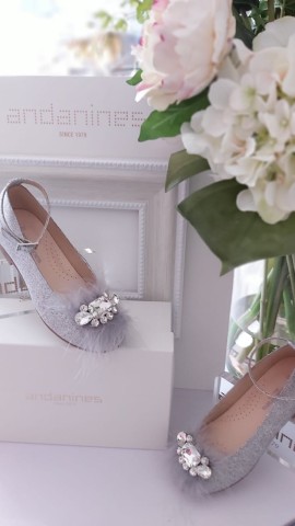 Andanines Silver glitter shoes with feathers & jewels 
