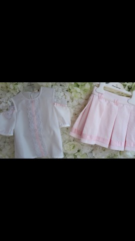 Piccola speranza white blouse & pink skirt