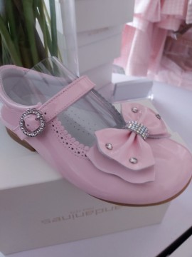 Andanines pink low back double bow shoe with diamante centre 
