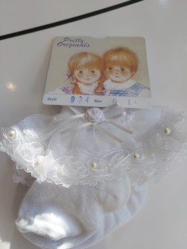 Pretty Originals white frilly ankle socks with pearls 